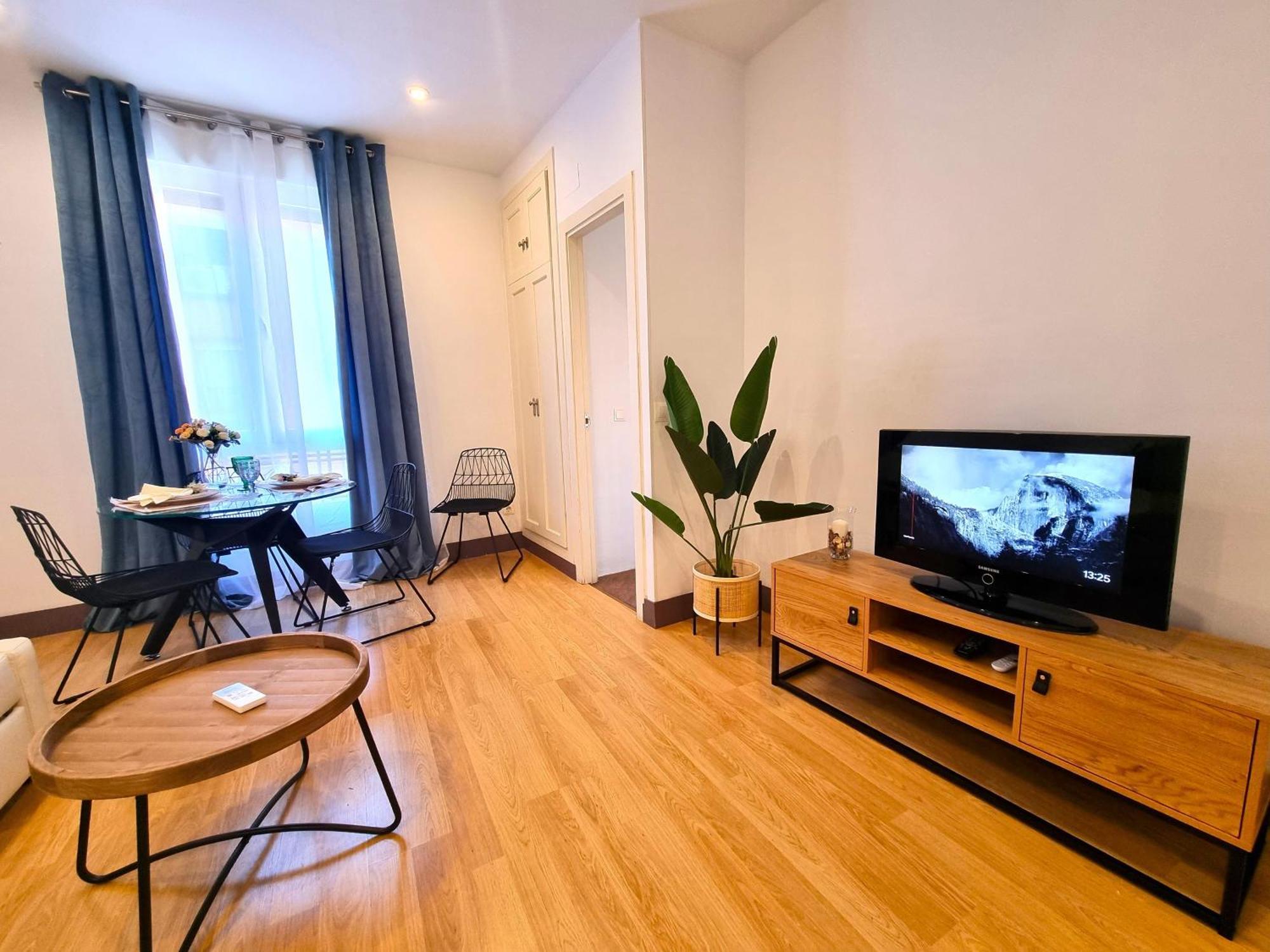 Molina - La Latina Apartment มาดริด ภายนอก รูปภาพ